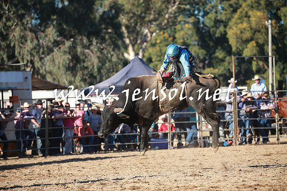 TumutRodeo2016Two_4183
