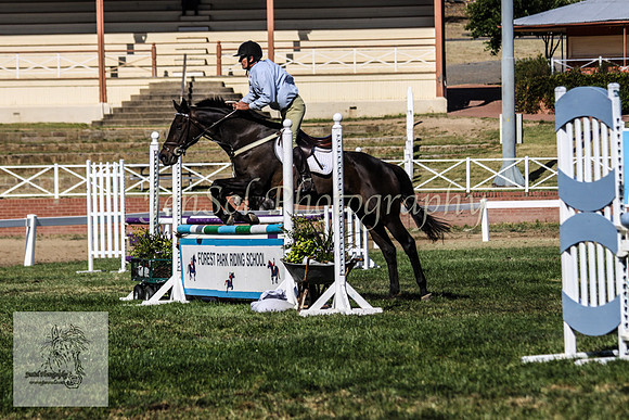 Fri_Showjumping763