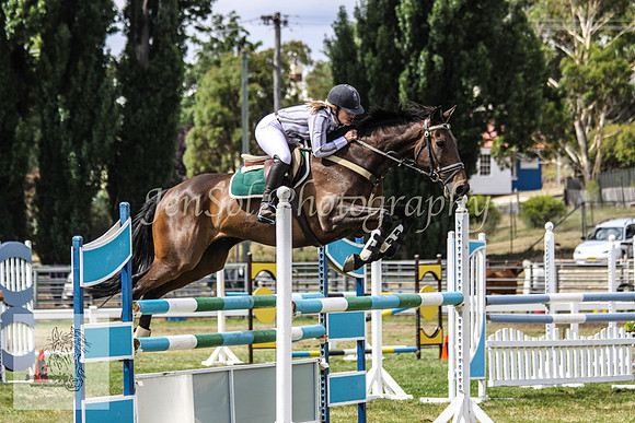Fri_Showjumping715