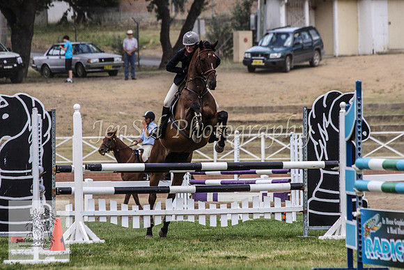Fri_Showjumping680