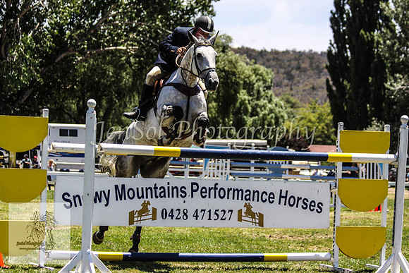 Fri_Showjumping514