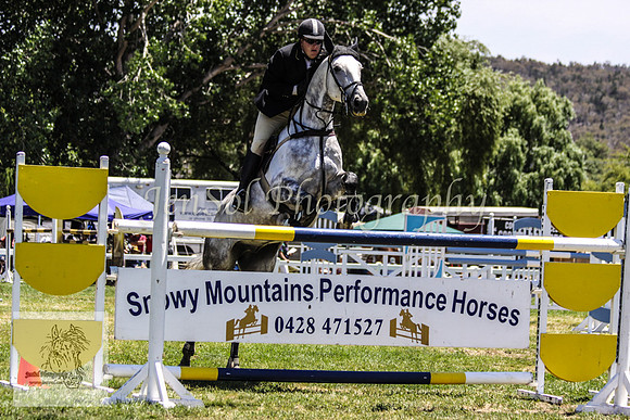 Fri_Showjumping458
