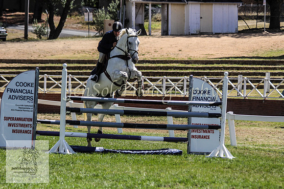 Fri_Showjumping331