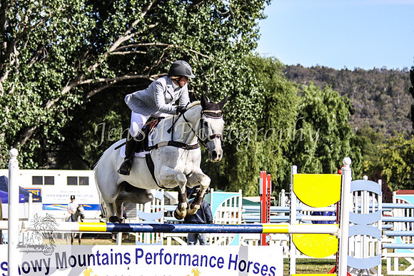 Fri_Showjumping072