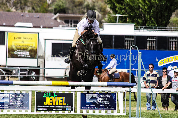 Fri_Showjumping248
