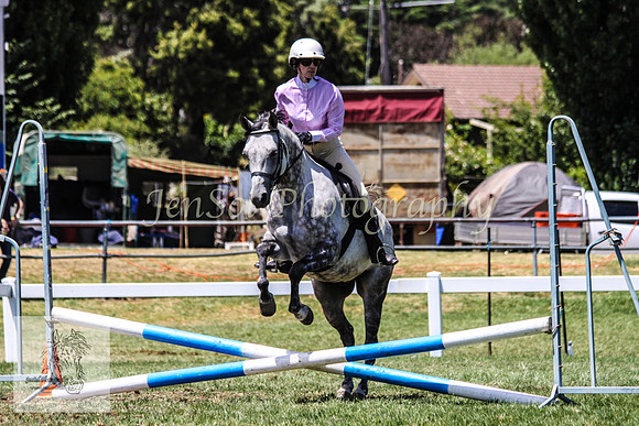 Fri_Showjumping398