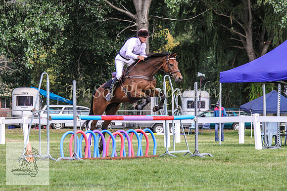 Fri_Showjumping002