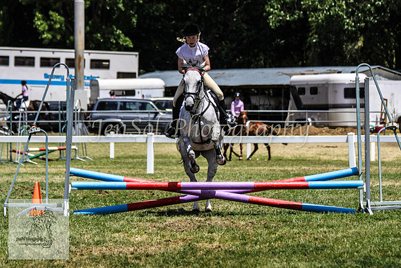 Fri_Showjumping388