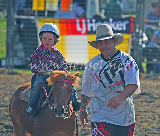 MoruyaRodeo2013One_0677_edited-1