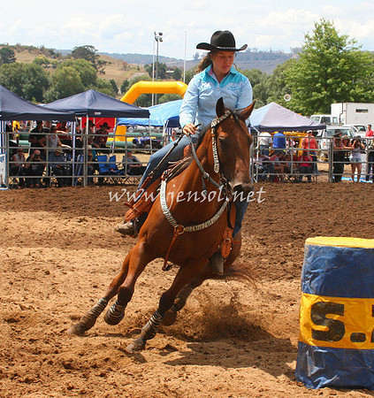 TaralgaRodeo2013One_0285_edited-1