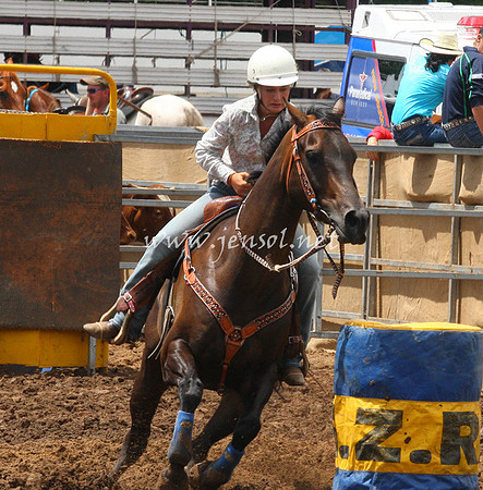 TaralgaRodeo2013One_0257_edited-1