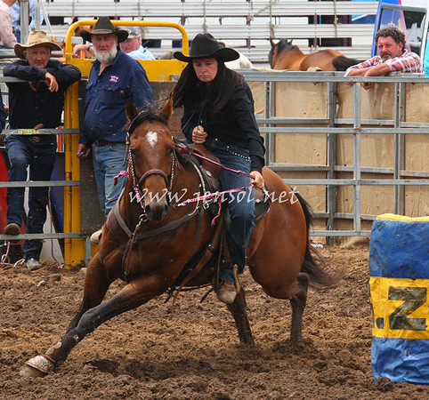 TaralgaRodeo2013One_0221_edited-1