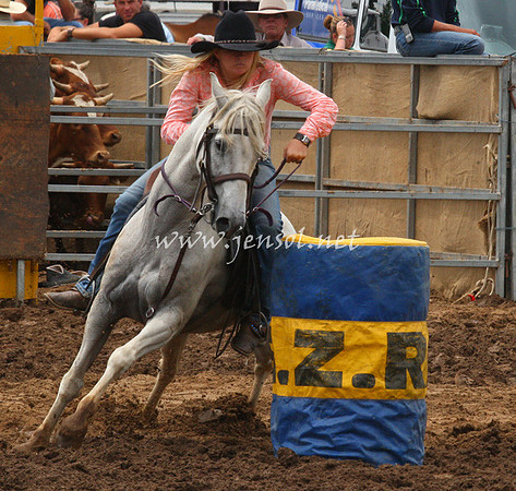 TaralgaRodeo2013One_0079_edited-1