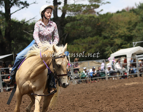 TaralgaRodeo2013KJS_0163_edited-1