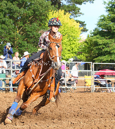 TaralgaRodeo2013One_0880_edited-1