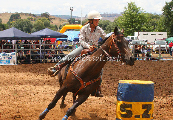 TaralgaRodeo2013One_0255_edited-1