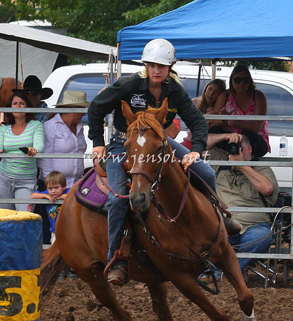 TaralgaRodeo2013One_0245_edited-1