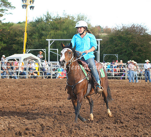 TaralgaRodeo2013One_0940_edited-1