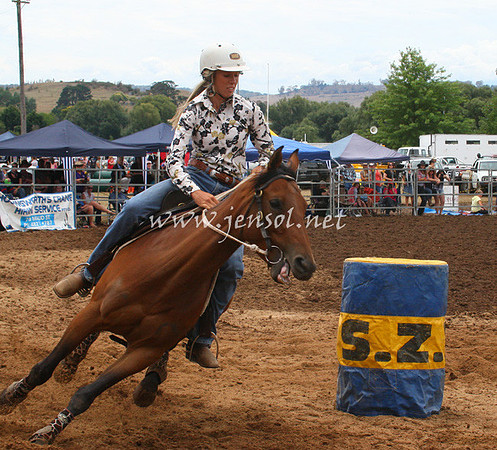 TaralgaRodeo2013One_0154_edited-1
