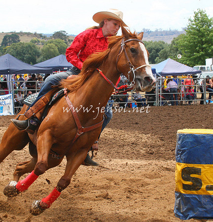 TaralgaRodeo2013One_0211_edited-1