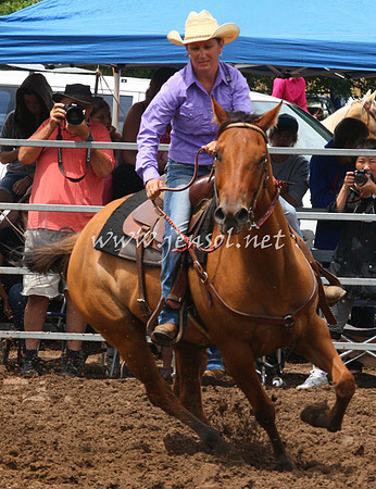 TaralgaRodeo2013One_0203_edited-1