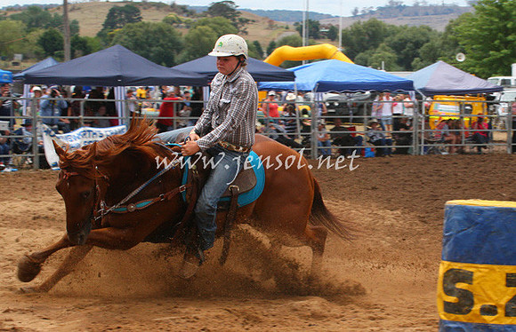 TaralgaRodeo2013One_0089_edited-1