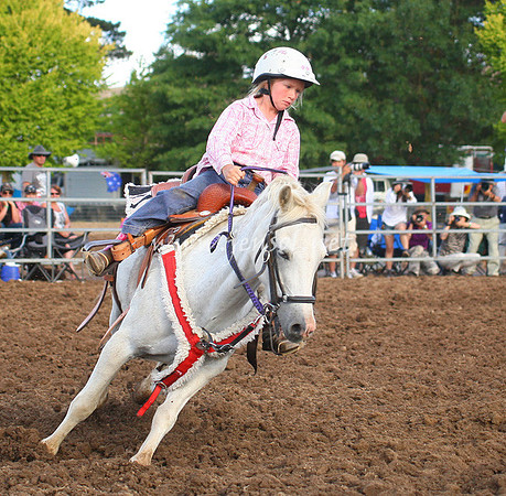 TaralgaRodeo2013One_0945_edited-1