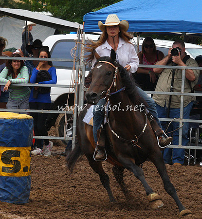 TaralgaRodeo2013One_0081_edited-1