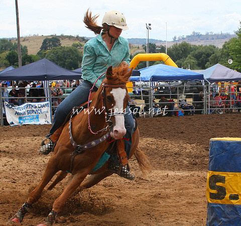 TaralgaRodeo2013One_0181_edited-1