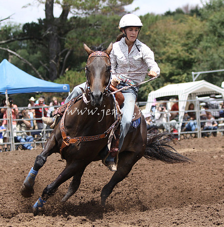 TaralgaRodeo2013KJS_0156_edited-1
