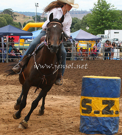 TaralgaRodeo2013One_0084_edited-1