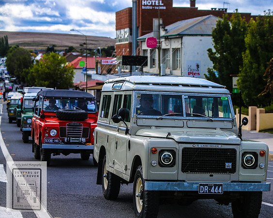 75thAnniversaryLandRover_0392