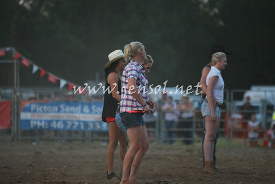 pictonrodeo2013two_0325