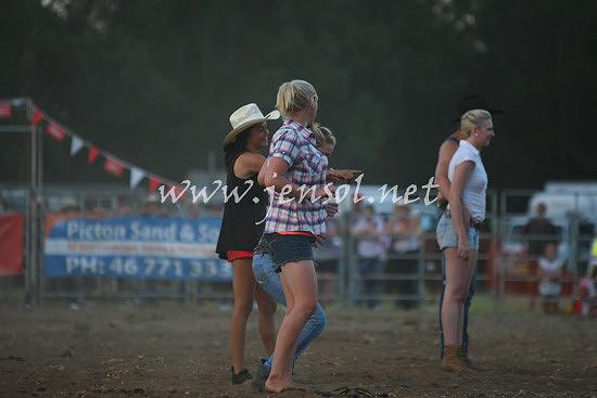 pictonrodeo2013two_0326