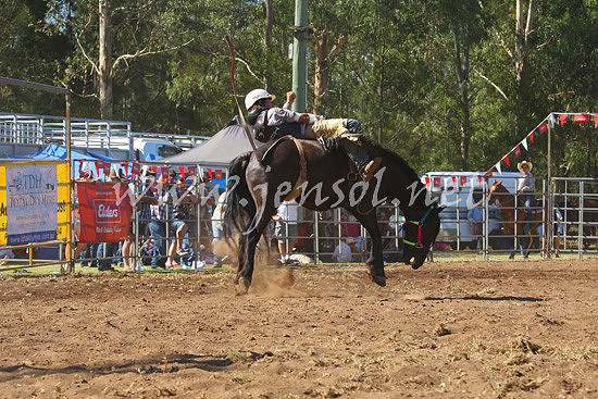 pictonrodeo2013one_0593