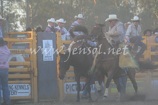 pictonrodeo2013two_0155