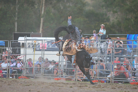 pictonrodeo2013two_0306