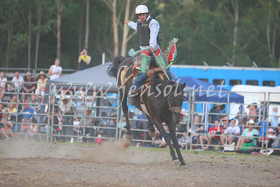 pictonrodeo2013two_0292
