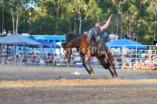pictonrodeo2013two_0133