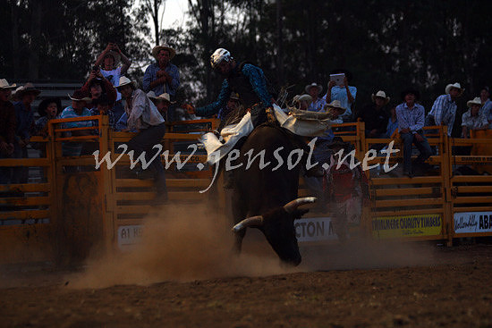 pictonrodeo2013two_0417