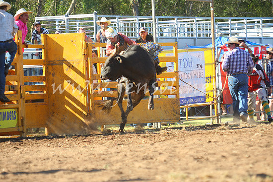 pictonrodeo2013one_0748