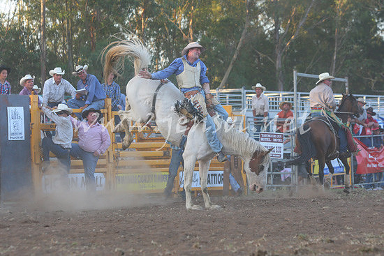 pictonrodeo2013two_0169