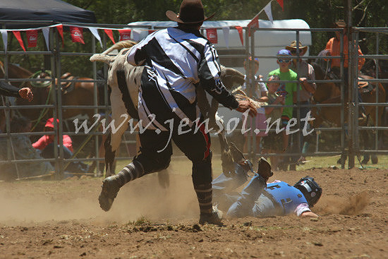 pictonrodeo2013one_0556