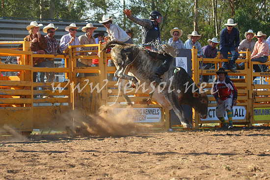 pictonrodeo2013one_0806