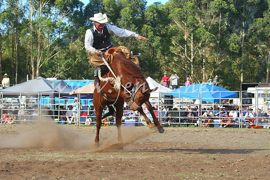 pictonrodeo2013one_0912