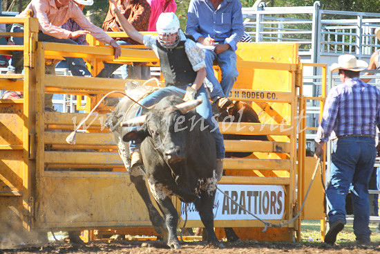 pictonrodeo2013one_0714