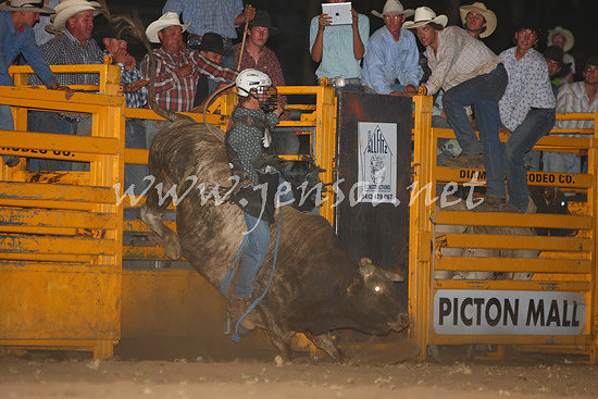 pictonrodeo2013two_0437