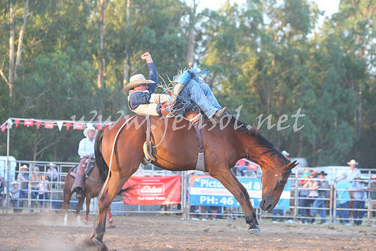 pictonrodeo2013two_0060