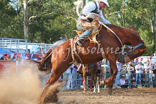 pictonrodeo2013one_0903