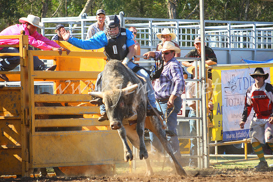 pictonrodeo2013one_0726